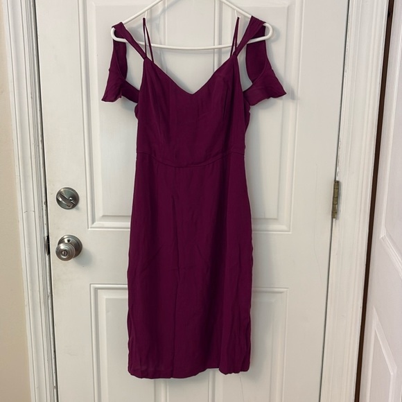 ASTR Womens Cold Off Shoulder Dress Size medium Purple Party Cocktail Ruffle - Picture 2 of 7